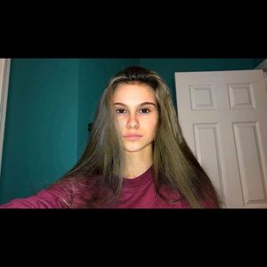 Meet your Posher, Hailey